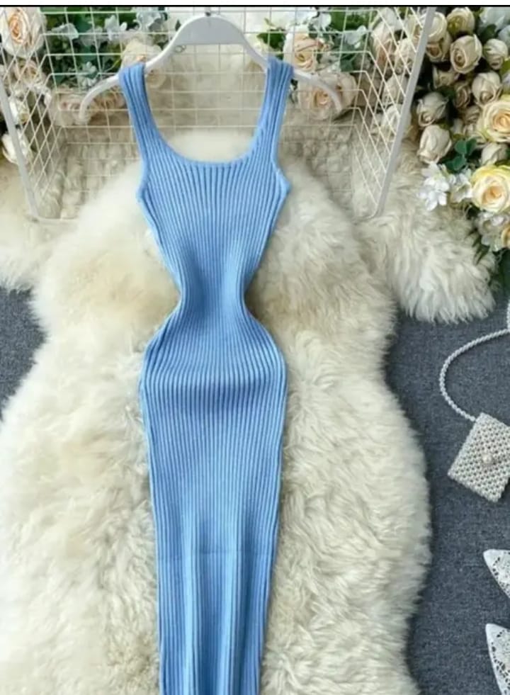 Curve-Fit Ribbed Red Dress